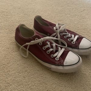Maroon converse